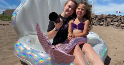 Mermaid mini photoshoots create a big splash for N.B. photographer - globalnews.ca