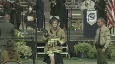 Daughter of firefighter killed in shooting wears father's jacket to graduation - fox29.com - state California - county Los Angeles