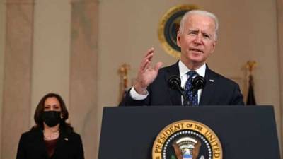 US lawmakers urge Prez Biden to ensure equitable Covid vaccination globally - livemint.com - India