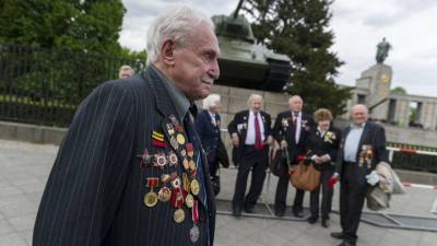 Last surviving Soviet soldier who liberated Auschwitz dies at 98 - fox29.com - Germany - Russia - Ukraine - city Berlin, Germany