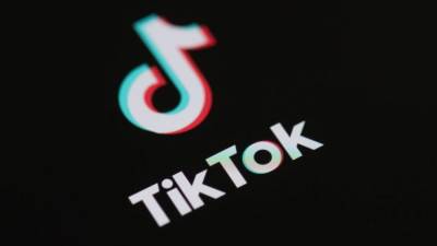 What is 'dry scooping'? Latest TikTok trend could be dangerous for your heart - fox29.com