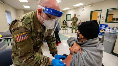 Mass COVID-19 vaccination sites supported by DOD pared down to 5 - fox29.com - Washington