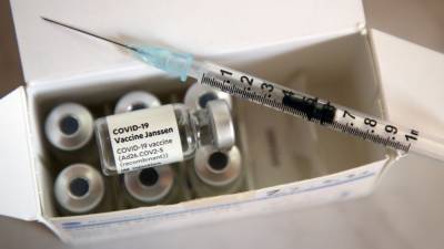 CDC says J&J vaccine has ‘small possible risk’ of rare neurological disorder - fox29.com