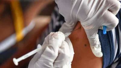 Delhi: Covid vaccine stock low, centres will be shut, says Satyendar Jain - livemint.com - India - city Delhi