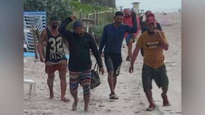 South Florida - Cuban migrants come ashore in South Florida, ask beachgoers for directions to Miami Beach - fox29.com - state Florida - county Broward - county Bay - city Tampa, county Bay - Cuba - county Miami-Dade