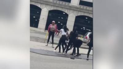 Brawl at Detroit Shake Shack caught on camera as up to 12 girls fight - fox29.com - city Las Vegas - city Detroit