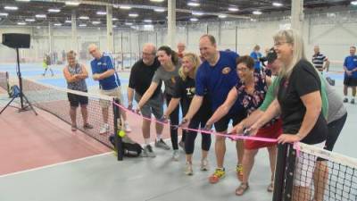 ‘An important outlet’: long sought-after pickleball facility opens in Regina - globalnews.ca