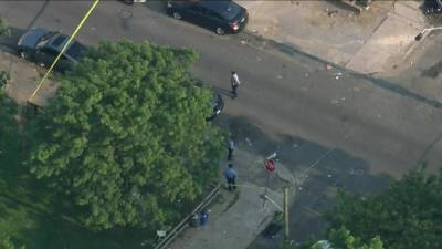 Philadelphia police investigate triple shooting in Strawberry Mansion - fox29.com - county Stanley