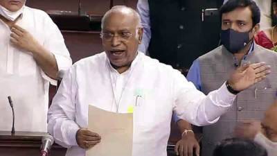 Narendra Modi - Mallikarjun Kharge says Harsh Vardhan made scapegoat for Covid mismanagement - livemint.com - India