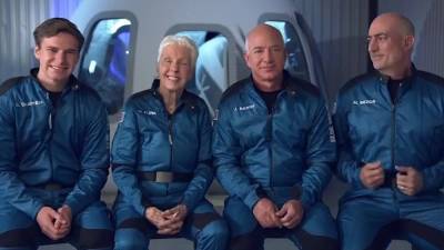 Jeff Bezos - Blue Origin to launch Jeff Bezos into space on company's 1st human flight - fox29.com - Netherlands - state Texas