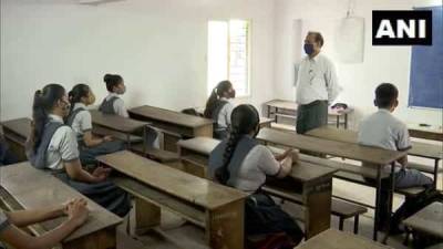 Vijay Rupani - Gujarat schools reopen for senior classes from today with Covid protocols - livemint.com - India - city Ahmedabad