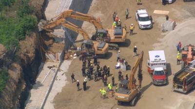 Construction worker killed after mud wall collapses in North Philadelphia - fox29.com