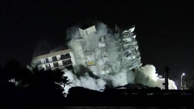 Explosives set off to bring down rest of collapsed Miami-area condo - fox29.com - state Florida