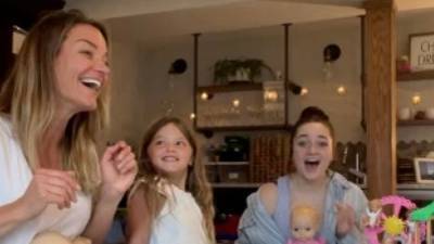 Singing babysitter stuns TikTok after ‘really hard year’: ‘It's been absolutely crazy’ - fox29.com - state Massachusets - county Somerset