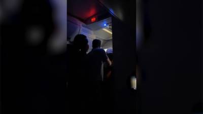 Delta crew, passengers detain unruly man, prompting emergency landing - fox29.com - Los Angeles - city Los Angeles - city Atlanta