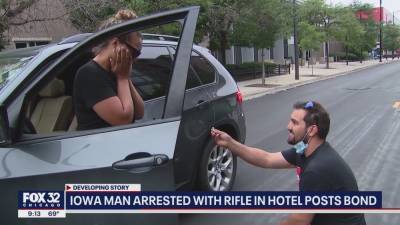Iowa man charged with having guns in Chicago hotel proposes to woman after bonding out of jail - fox29.com - city Chicago - state Iowa - county Cook