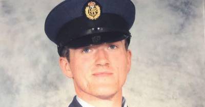 RAF high-flyer took his own life at the age of 26 - now his family want to help other people talk about mental health - manchestereveningnews.co.uk
