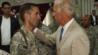 Joe Biden - U.S.Vice - Beau Biden - U.S.Army - President Biden's late son Beau awarded presidential medal in Kosovo - fox29.com - Iraq - Kosovo - city Baghdad