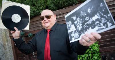 Elvis Presley - Tributes to 'Perth's Elvis' Eddie Cuthbert after death from COVID at the age of 84 - dailyrecord.co.uk