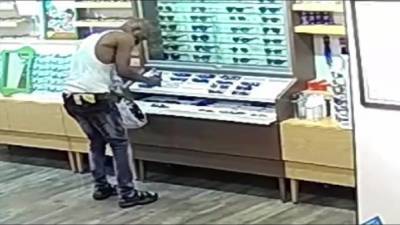 WATCH: Man accused of stealing $10k in glasses from Center City Pearl Vision - fox29.com - city Philadelphia - city Center