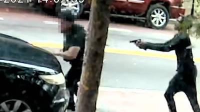 Video: DC gunman opens fire in broad daylight in Southeast - fox29.com - Washington
