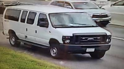 Cherry Hill police search for man accused of posing as officer, grabbing woman by the neck - fox29.com - state New Jersey - county Hill - county Cherry