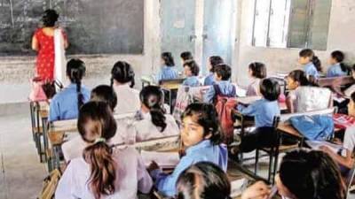 Schools may close again if Covid-19 situation worsens, warns UP deputy CM - livemint.com - India