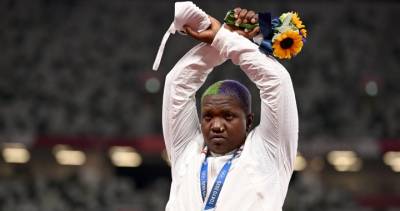 U.S. shot putter Raven Saunders investigated by IOC after making ‘X’ gesture on podium - globalnews.ca - Usa - city Tokyo - Canada
