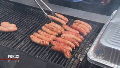 Eating 1 hot dog claims 35 minutes off life, study suggests - fox29.com - Usa - city Chicago