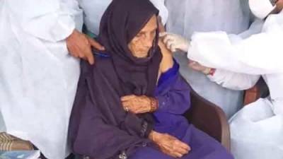 Age is just a number! 120-yr-old woman takes 2nd dose of Covid vaccine. Watch video - livemint.com - India