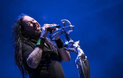 Jonathan Davis - Korn frontman Jonathan Davis is “still struggling with COVID after-effects”, says Brian Welch - nme.com - Usa - state Illinois - county Park - county Davis