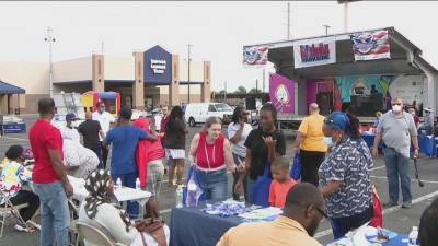 Philadelphia National Night Out takes on greater urgency due to gun violence - fox29.com - state Delaware