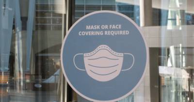Brent Roussin - Winnipeg businesses choosing to maintain mask policy despite change to provincial restrictions - globalnews.ca