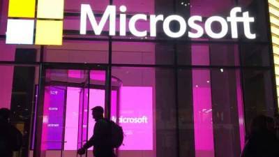 Microsoft requires Covid vaccinations for workers as office returns slow - livemint.com - India