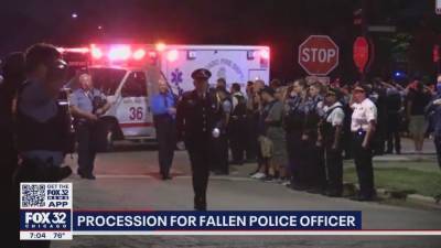 Chicago police officer killed, another in critical condition after being shot on the South Side - fox29.com - city Chicago
