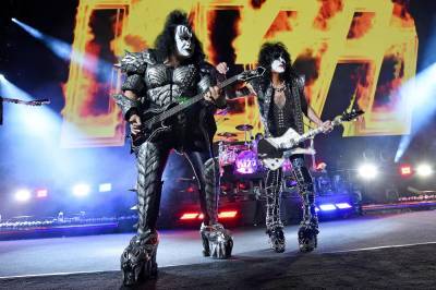 Gene Simmons - KISS Cancels More Shows After Gene Simmons Tests Positive For COVID-19 - etcanada.com - state Illinois - state Pennsylvania - state Ohio - city Detroit - state Wisconsin