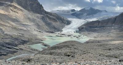 Scientists warn glacier in Canadian Rockies is slipping away before their eyes at unprecedented rate - globalnews.ca - Canada - county Canadian
