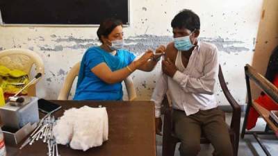 India's Covid-19 vaccination coverage breaches 75 crores mark - livemint.com - India