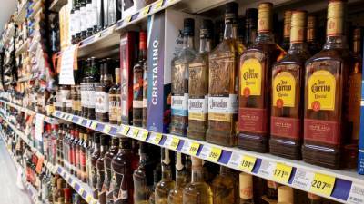 Pennsylvania liquor stores put 2-bottle limit on some booze - fox29.com - state Pennsylvania - city Harrisburg