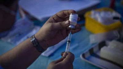 Narendra Modi - Amitabh Kant - India creates history by administering over 2.50 crore COVID-19 vaccine doses in a day - livemint.com - India