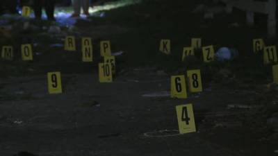 Man extremely critical after gunmen open fire on car in Strawberry Mansion, police say - fox29.com