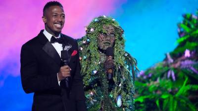 Nick Cannon - Nick Cannon reveals ‘The Masked Singer’ will have its ‘biggest stars’ yet in season 6 - fox29.com - Los Angeles