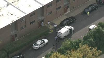 Woman, 28, fatally shot in West Oak Lane; man taken into custody, police said - fox29.com - city Philadelphia
