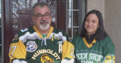 Humboldt Bronco father asks Saskatchewan to unite again and get vaccinated - globalnews.ca