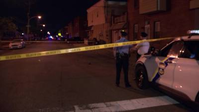Police: Men hit with barrage of bullets in South Philadelphia double shooting - fox29.com