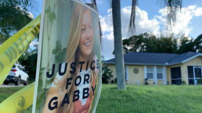 Gabby Petito - Brian Laundrie - Roberta Laundrie - Chris Laundrieа - Gabby Petito’s family to hold press conference Tuesday as Brian Laundrie’s location remains unknown - fox29.com - New York - county Sarasota