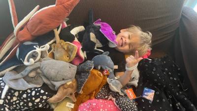 With only $2 in her bank account, a mom sewed a manta ray plush gift for her son. Then it went viral on Reddit - fox29.com - city Oklahoma City