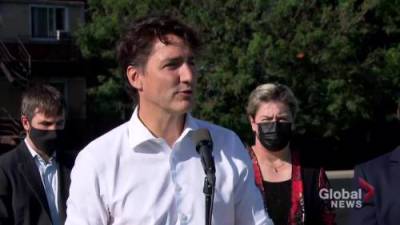 Justin Trudeau - Canada election: Trudeau addresses incident where protesters threw gravel at him - globalnews.ca - Canada - city London