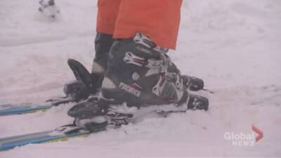 Ontario ski operators hope for bounce back in 2022 - globalnews.ca