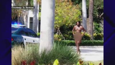Getty Images - Nick Cammett - Video shows naked NFL star Malik McDowell's arrest in South Florida - fox29.com - state Florida - county Broward - state Ohio - county Cleveland - county Brown - county Baker - city Mayfield, county Baker - state Assistant